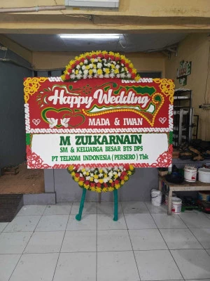Papan Bunga di Sidigede Welahan